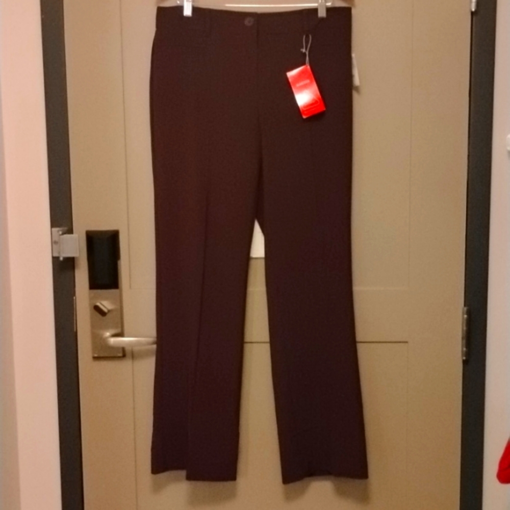 Studio 1940 size 9M, average Burgundy pants